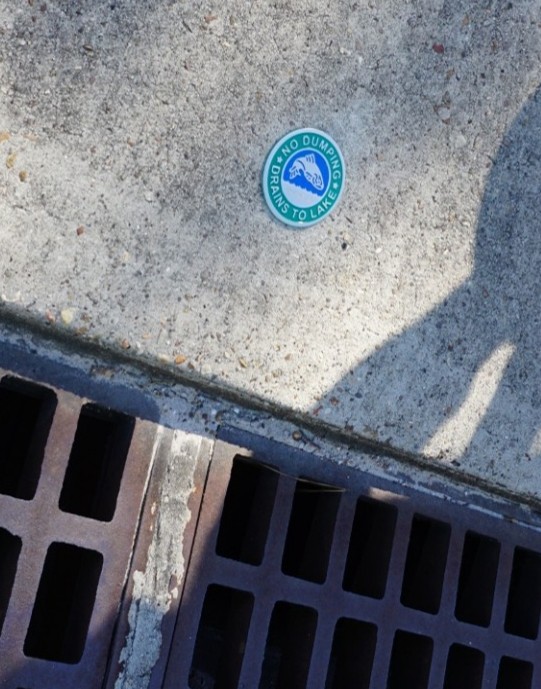 picture of a stormwater inlet marking